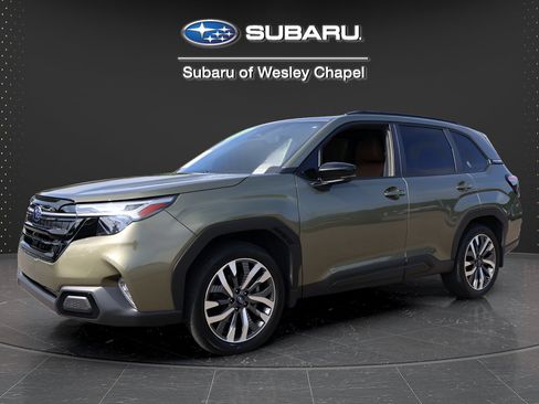 Certified 2025 Subaru Forester Touring AWD/4WD image 3