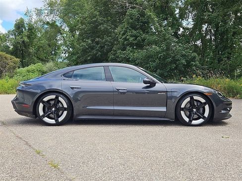 Certified 2025 Porsche Taycan image 8