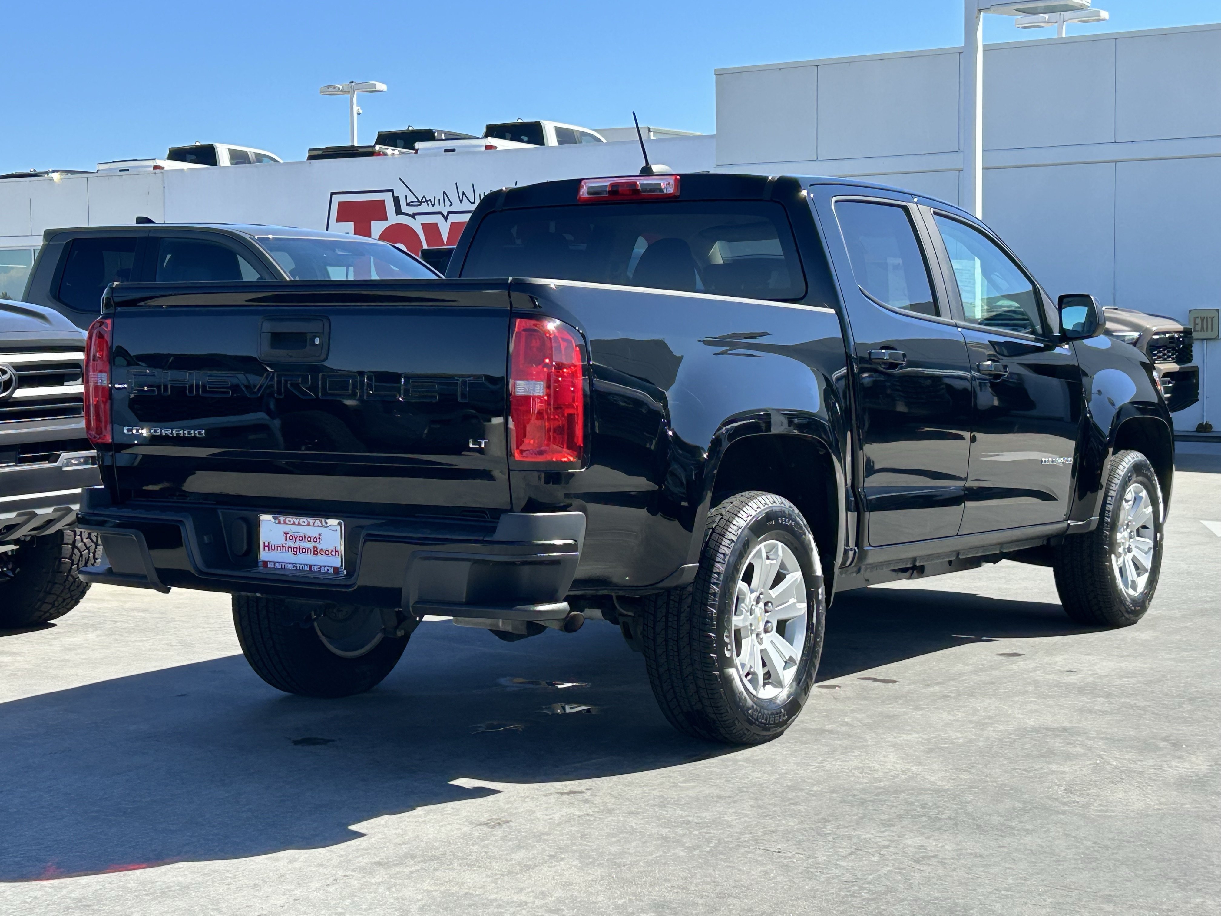 Used 2021 Chevrolet Colorado LT RWD image 3
