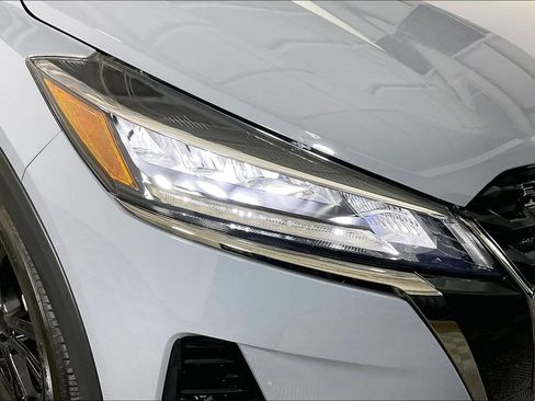 Used 2024 Nissan Kicks SR w/ SR Premium Package image 38