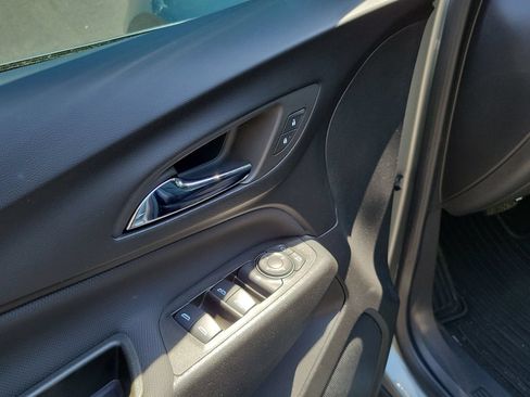 Used 2023 Chevrolet Equinox RS w/ RS Leather Package AWD/4WD image 8