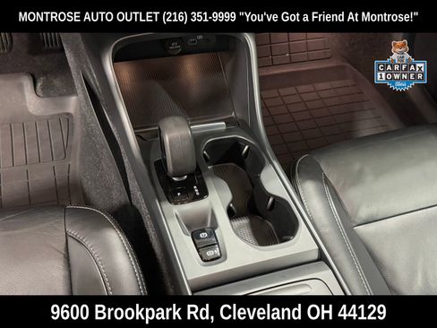 Used 2023 Volvo XC40 B5 Core image 23