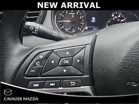 Used 2019 Nissan Rogue S image 13