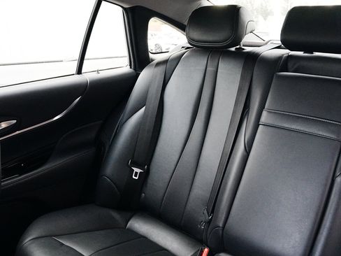 Used 2022 Toyota Mirai XLE image 15