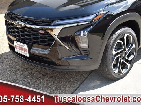 New 2026 Chevrolet Trax RS w/ Driver Confidence Package image 32