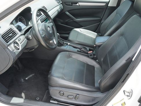 Used 2014 Volkswagen Passat 1.8T Wolfsburg Edition FWD image 14