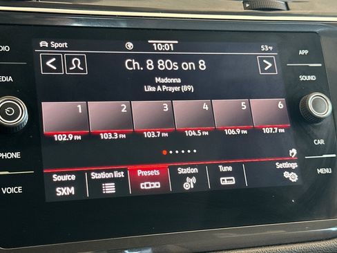 Used 2022 Volkswagen Tiguan SE R-Line image 15