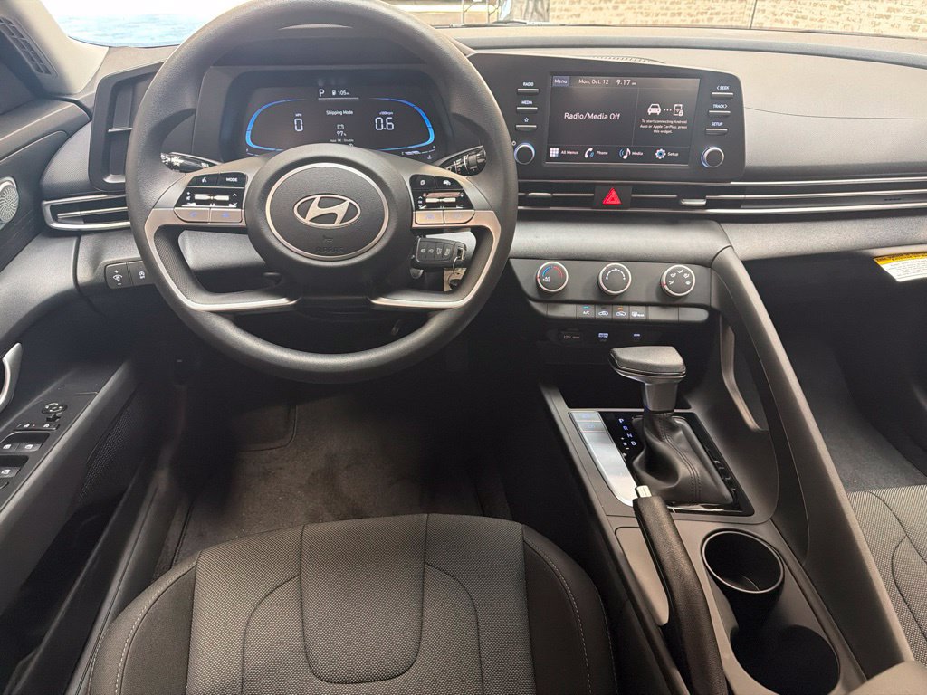New 2026 Hyundai Elantra SE FWD image 15