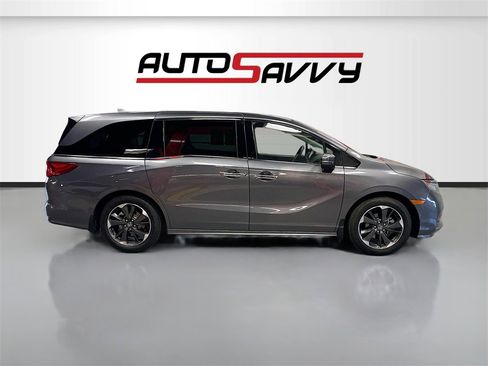 Used 2024 Honda Odyssey Elite image 8