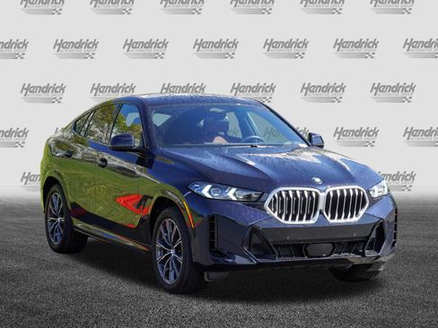 Certified 2026 BMW X6 xDrive40i AWD/4WD image 2