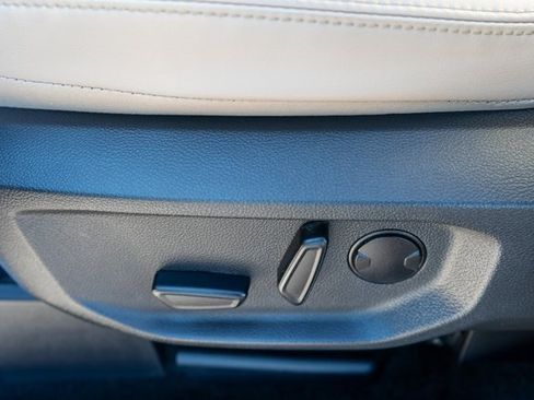 Used 2025 Ford Ranger Lariat w/ Advanced Towing Package image 17