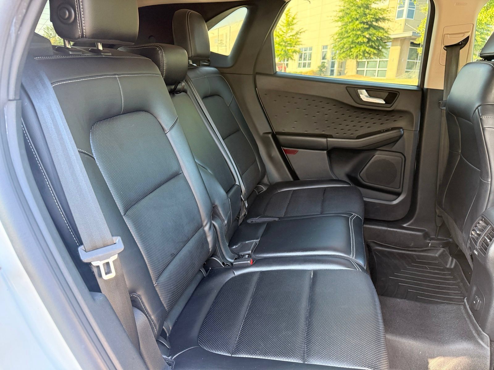 Used 2020 Ford Escape SEL FWD image 41