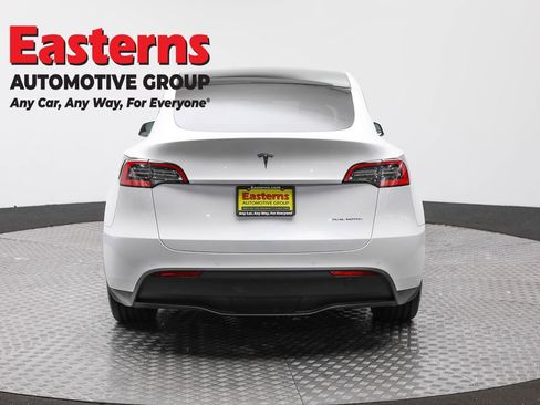 Used 2020 Tesla Model Y Long Range image 6