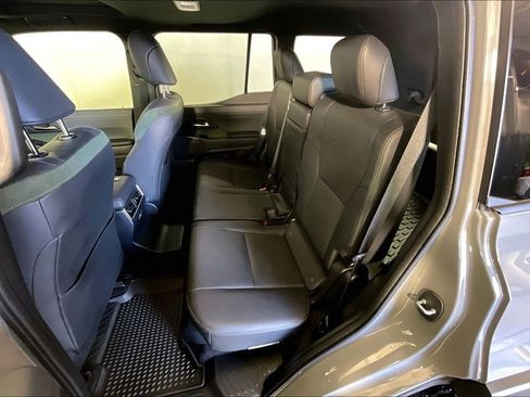 Used 2025 Lexus GX 550 image 38