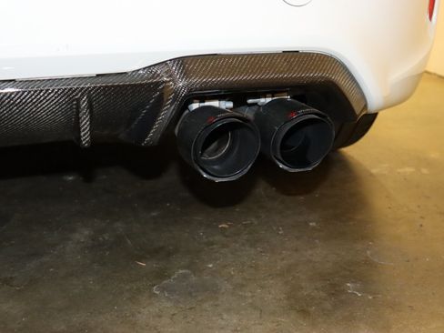 Used 2017 BMW M2 RWD image 30