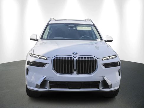 New 2026 BMW X7 xDrive40i image 2
