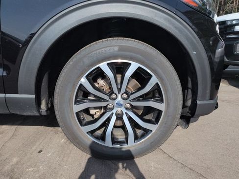 Certified 2025 Ford Explorer ST-Line AWD/4WD image 13
