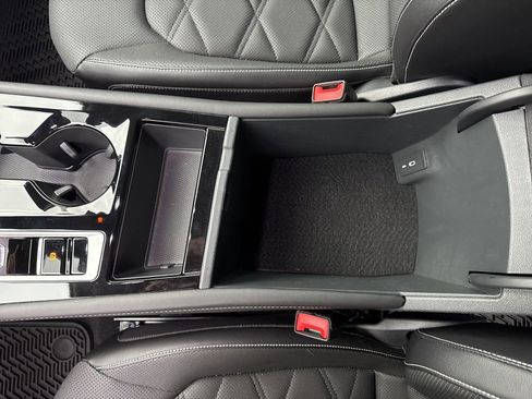 Certified 2024 Volkswagen Atlas SE image 27