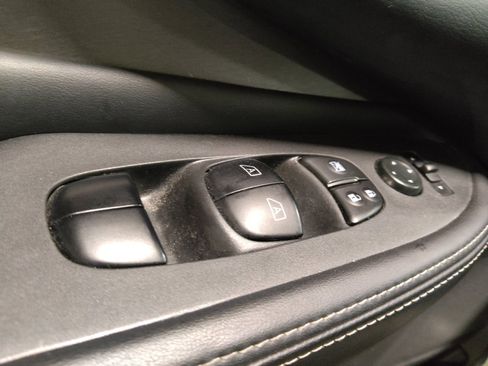 Used 2023 Nissan Murano SV FWD image 27