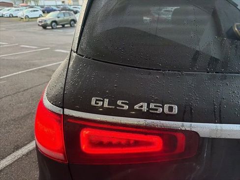 Used 2021 Mercedes-Benz GLS 450 4MATIC image 10
