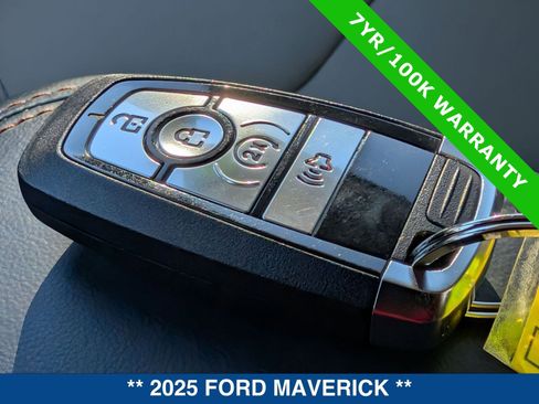 Certified 2025 Ford Maverick Lariat w/ 4K Tow Package image 39