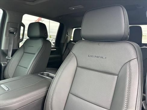 New 2026 GMC Sierra 2500 Denali w/ Denali Reserve Package AWD/4WD image 30