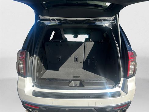 Used 2024 Chevrolet Tahoe High Country image 13
