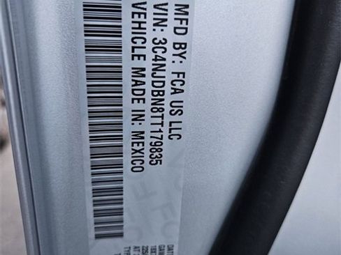 New 2026 Jeep Compass Latitude image 11