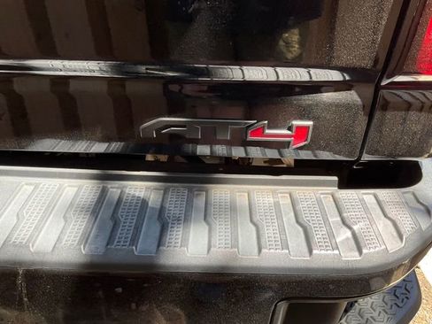 Used 2022 GMC Sierra 2500 AT4 w/ AT4 Premium Plus Package image 8