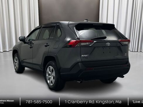 Used 2023 Toyota RAV4 LE AWD/4WD image 7