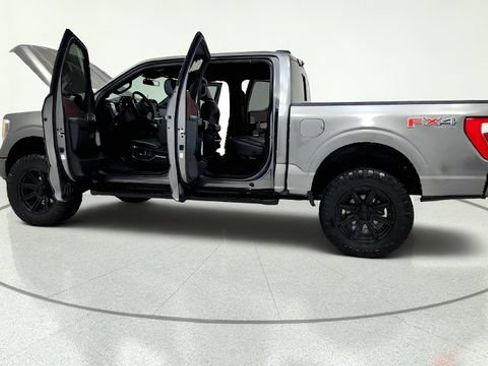 Used 2021 Ford F150 Lariat w/ Equipment Group 502A High AWD/4WD image 15