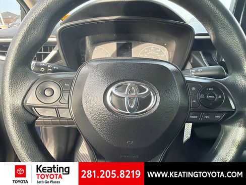 Used 2025 Toyota Corolla LE FWD image 13