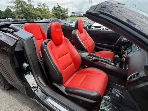 Used 2011 Chevrolet Camaro SS Convertible w/ 2SS w/ RS Package RWD image 20