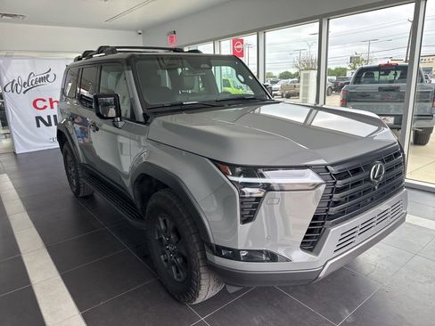 Used 2024 Lexus GX 550 AWD/4WD image 1