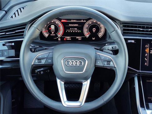 Used 2023 Audi Q7 3.0T Premium image 19
