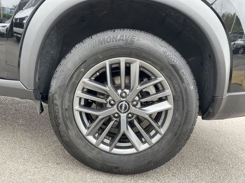 Used 2024 Nissan Rogue S FWD image 10