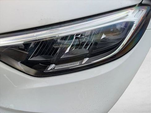 Certified 2025 Mercedes-Benz GLC 300 4MATIC image 5