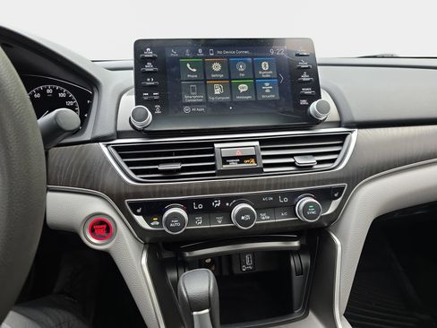 Used 2020 Honda Accord EX image 6