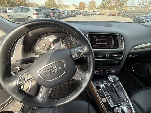 Used 2017 Audi Q5 2.0T Premium Plus w/ Technology Package image 21