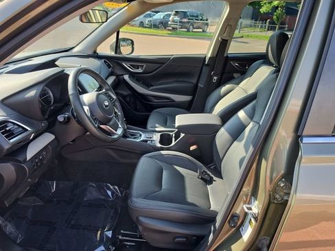 Used 2023 Subaru Forester Limited AWD/4WD image 9