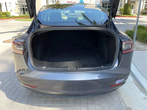 Used 2019 Tesla Model 3 RWD image 40