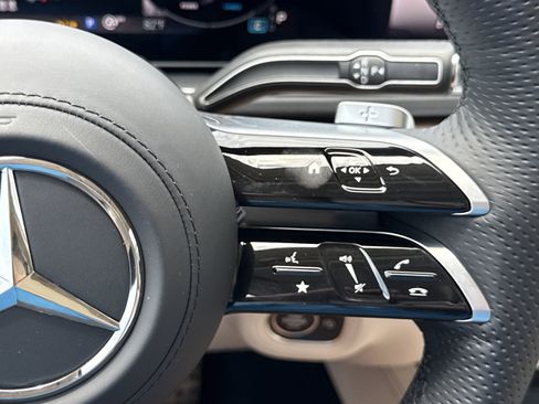New 2026 Mercedes-Benz GLS 450 4MATIC image 25