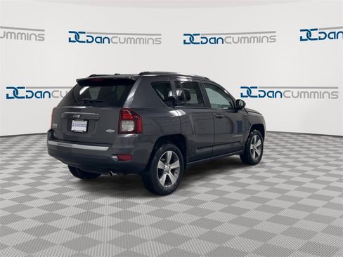 Used 2017 Jeep Compass High Altitude image 8