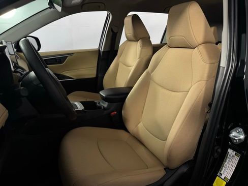New 2025 Toyota RAV4 LE image 11