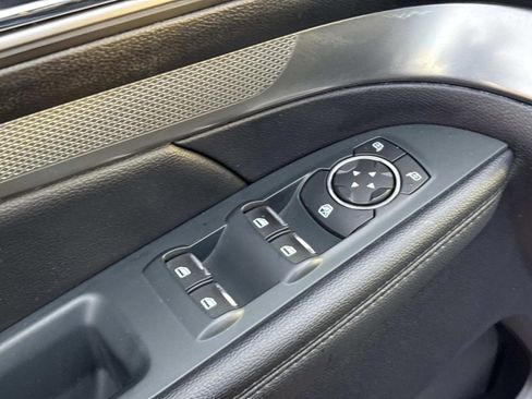 Used 2019 Ford Explorer XLT w/ Class III Trailer Tow Package image 25