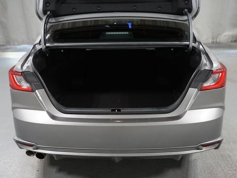 Used 2025 Toyota Camry XSE FWD image 36