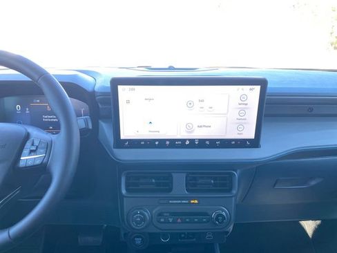 New 2025 Ford Maverick Lariat w/ Black Appearance Package image 23