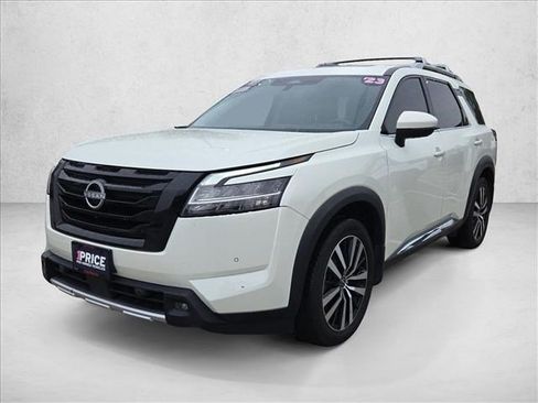 Used 2023 Nissan Pathfinder Platinum w/ Black Appearance Package FWD image 1