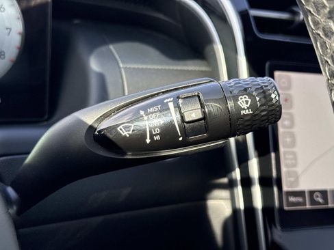 Used 2023 Hyundai Santa Cruz SEL Premium image 17