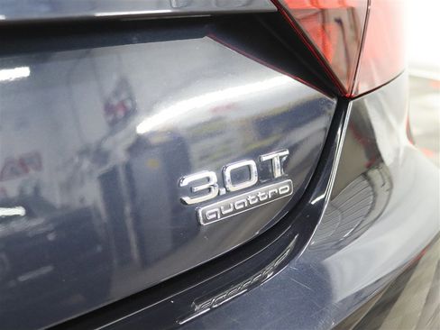 Used 2017 Audi A7 3.0T Premium Plus w/ 20" Wheel & Tire Package image 8